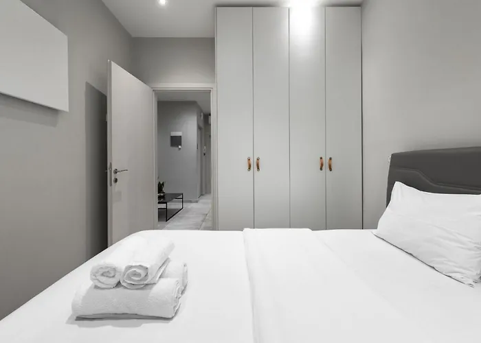 Cosmopolitan, Nilie Hospitality Mgmt Салоники