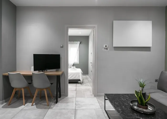 Cosmopolitan, Nilie Hospitality Mgmt Апартаменты *