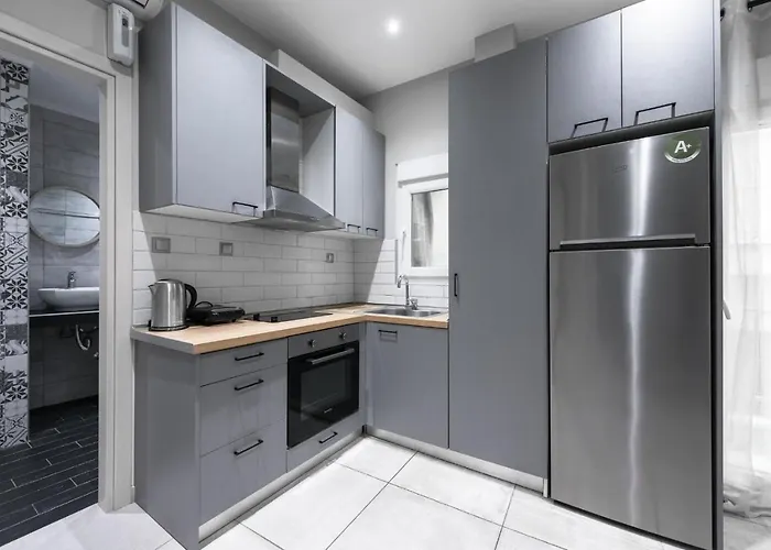 Cosmopolitan, Nilie Hospitality Mgmt *